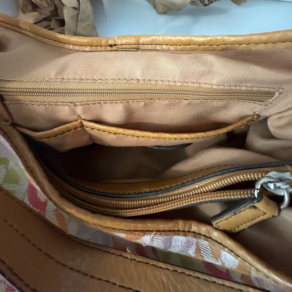 Etienne Aigner Designer Purse - Picture 6 of 9